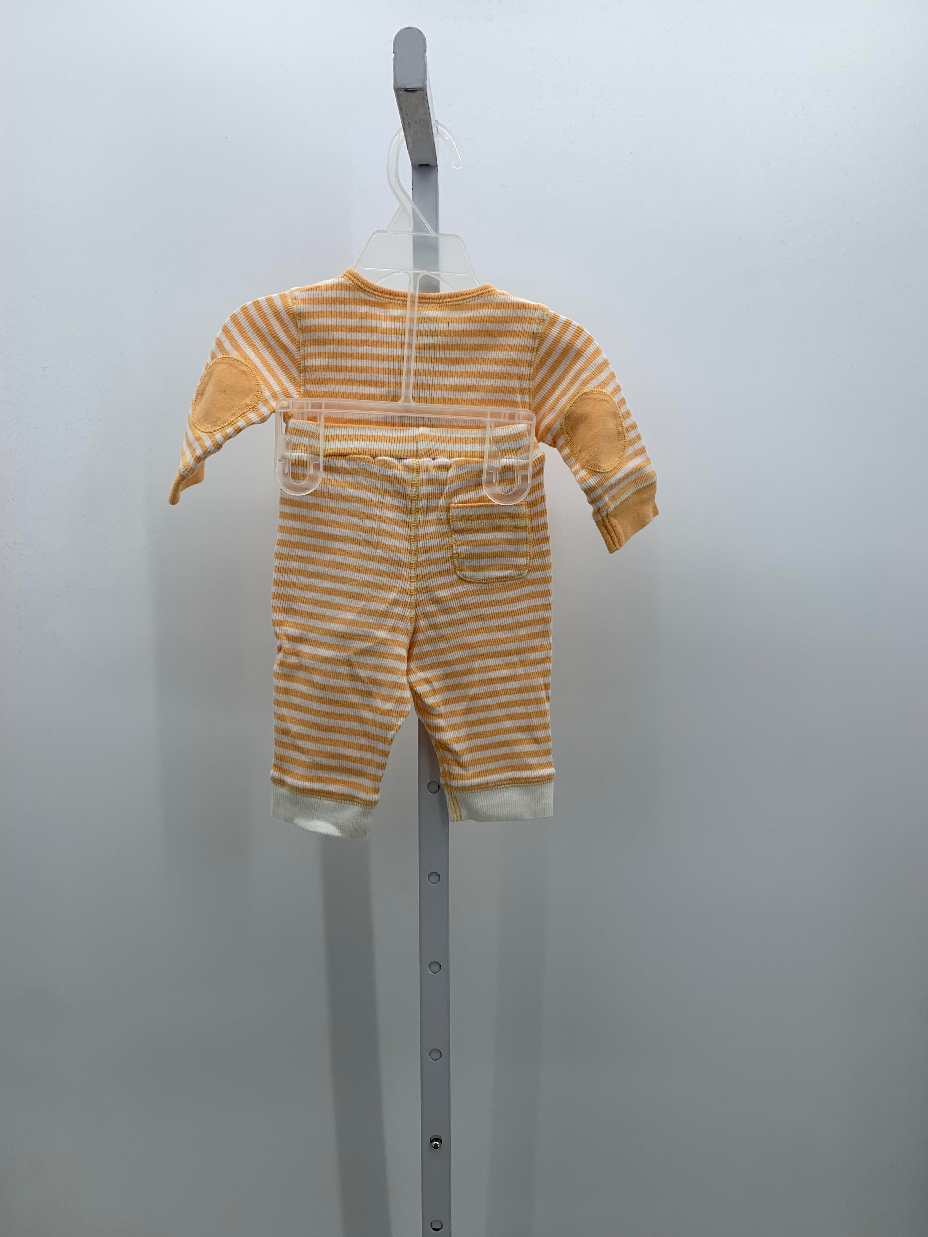 WHITE STRIPES RIBBED SHIRT AND PANTS