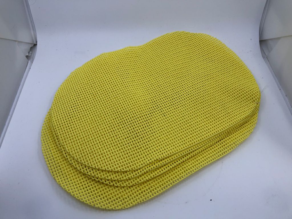 6 YELLOW OVAL PLACEMATS.