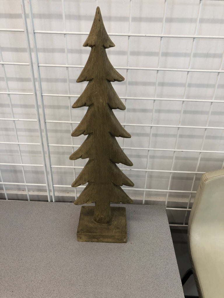 DISTRESSED WOODEN TREE.