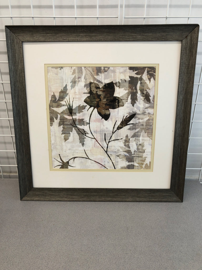 BROWN FLOWER PRINT IN GRAY FRAME.