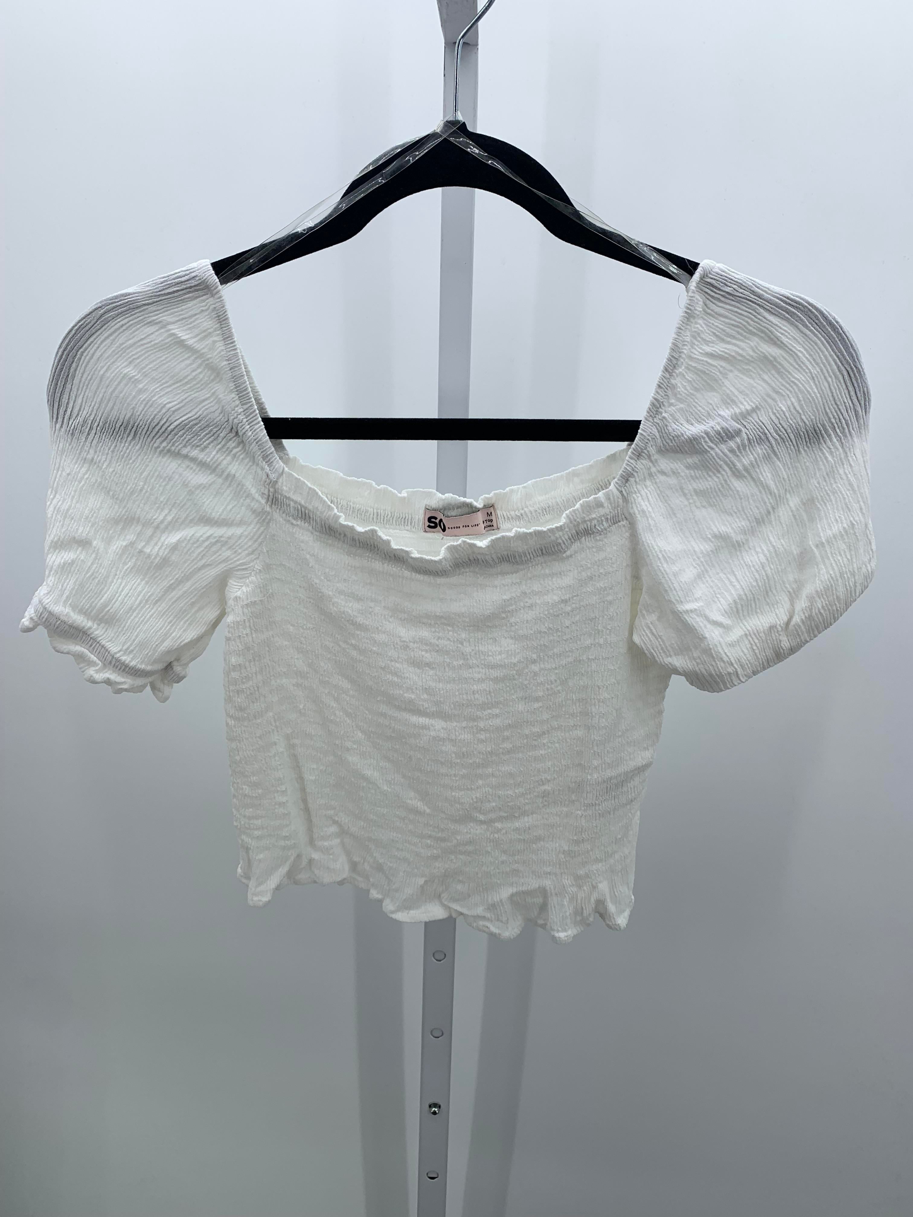 SO Size Medium Juniors Short Sleeve Shirt