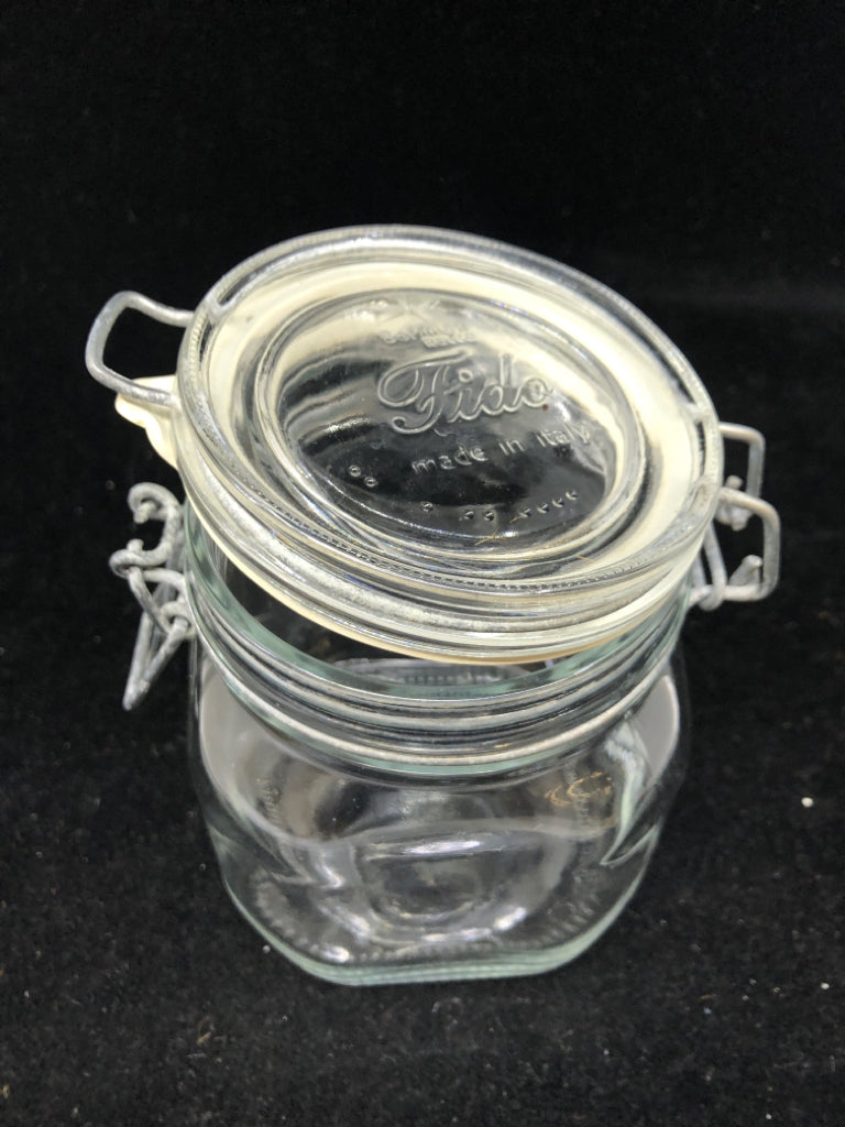 GLASS CONTAINER W/LATCH LID FIDO BORMIOLI ROCCO.