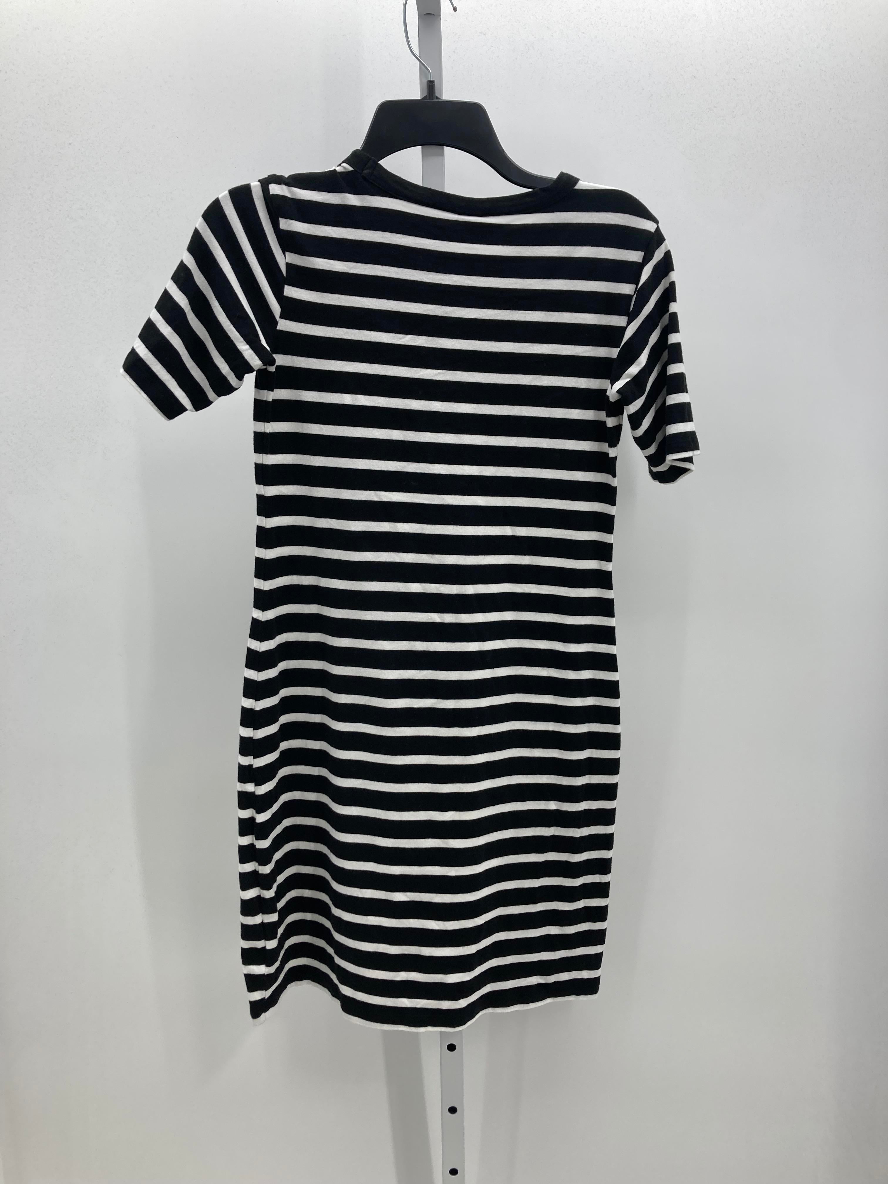 Old Navy Size Small Misses Short Sleeve Dress