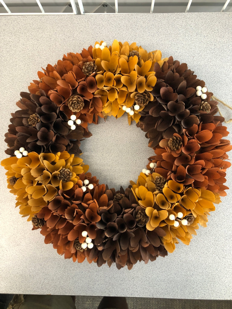 WOOD LEAF/PINECONE WREATH.
