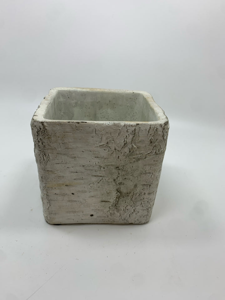 CEMENT BIRCH TREE STYLE PLANTER.