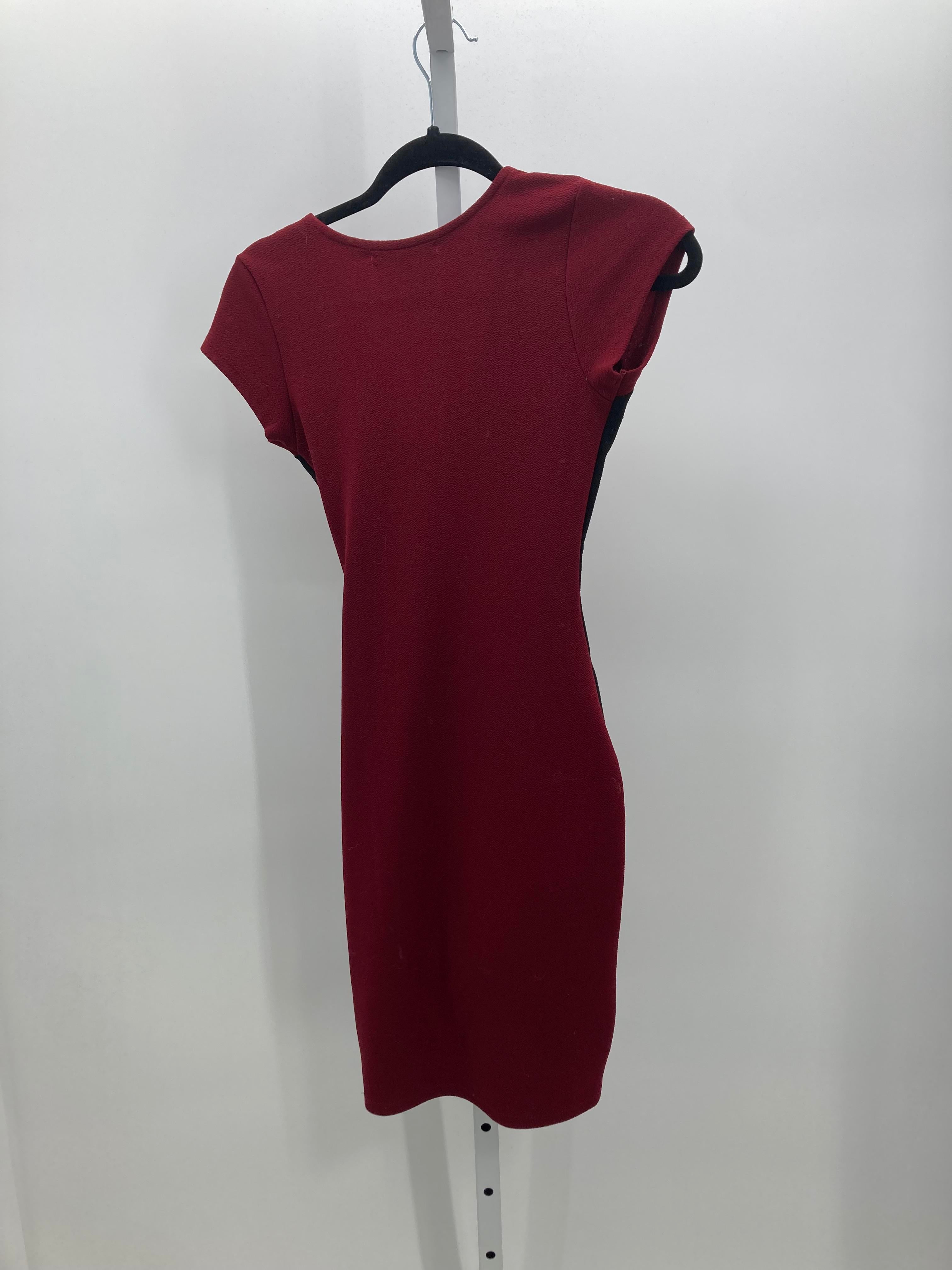 Size X Small Juniors Short Sleeve Dress