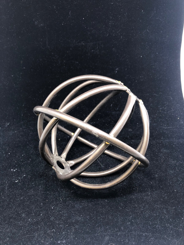 THICK METAL WIRE SPHERE.