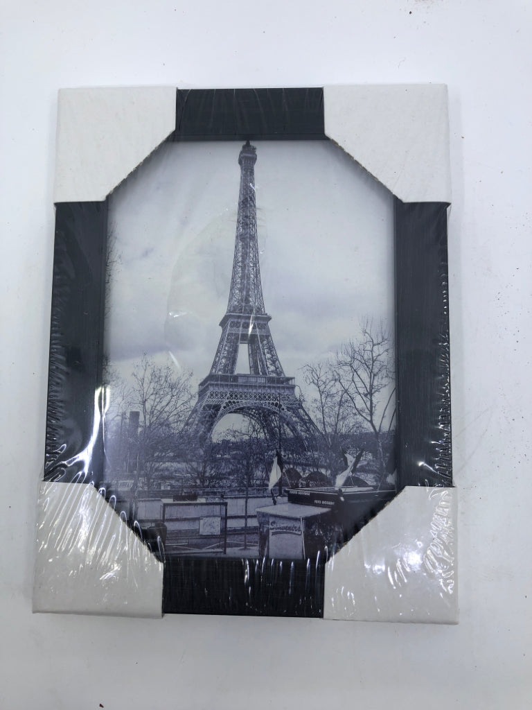 NIP BLACK PICTURE FRAME.