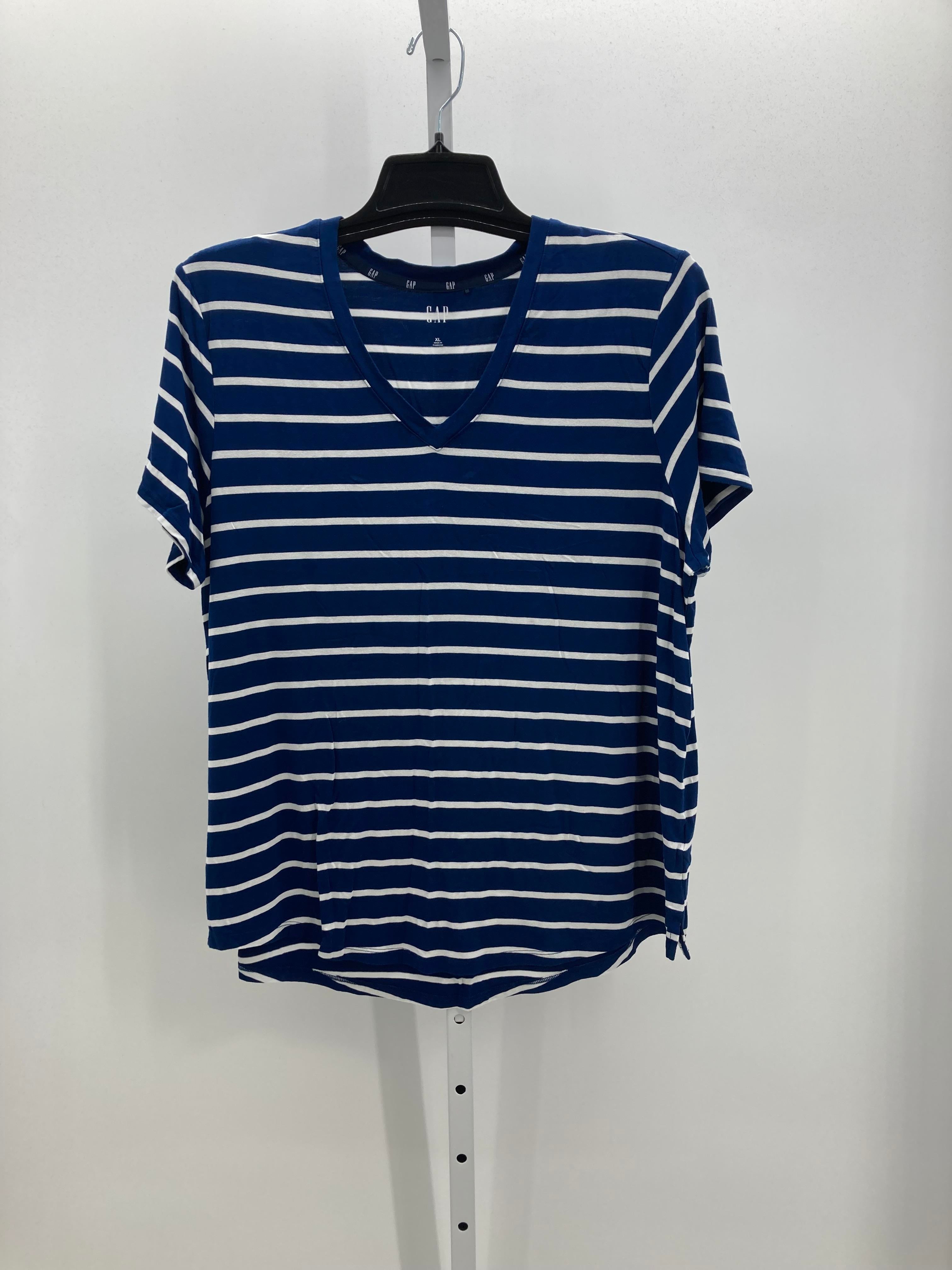 Gap Size Extra Large Misses Short Sleeve Shirt