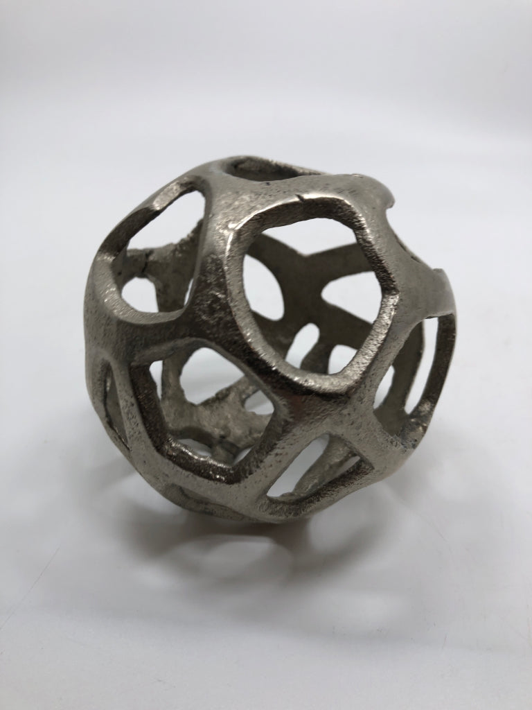 SILVER PLATED METAL LATTICE SPHERE.
