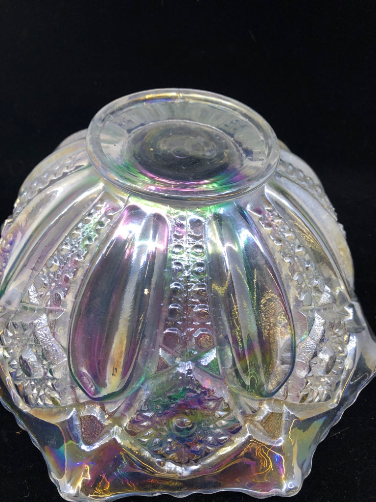 WHITE IRIDESCENT BOWL.