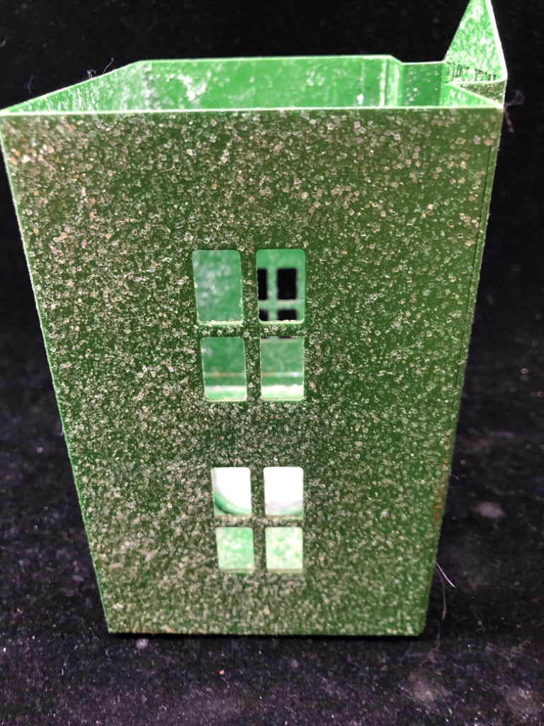 METAL HOUSE "WELCOME HOME" TEA LIGHT HOLDER.