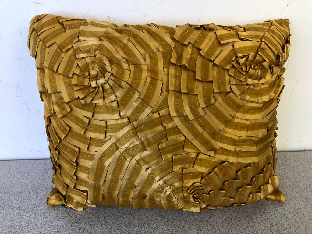 GOLD RUFFLE PILLOW.