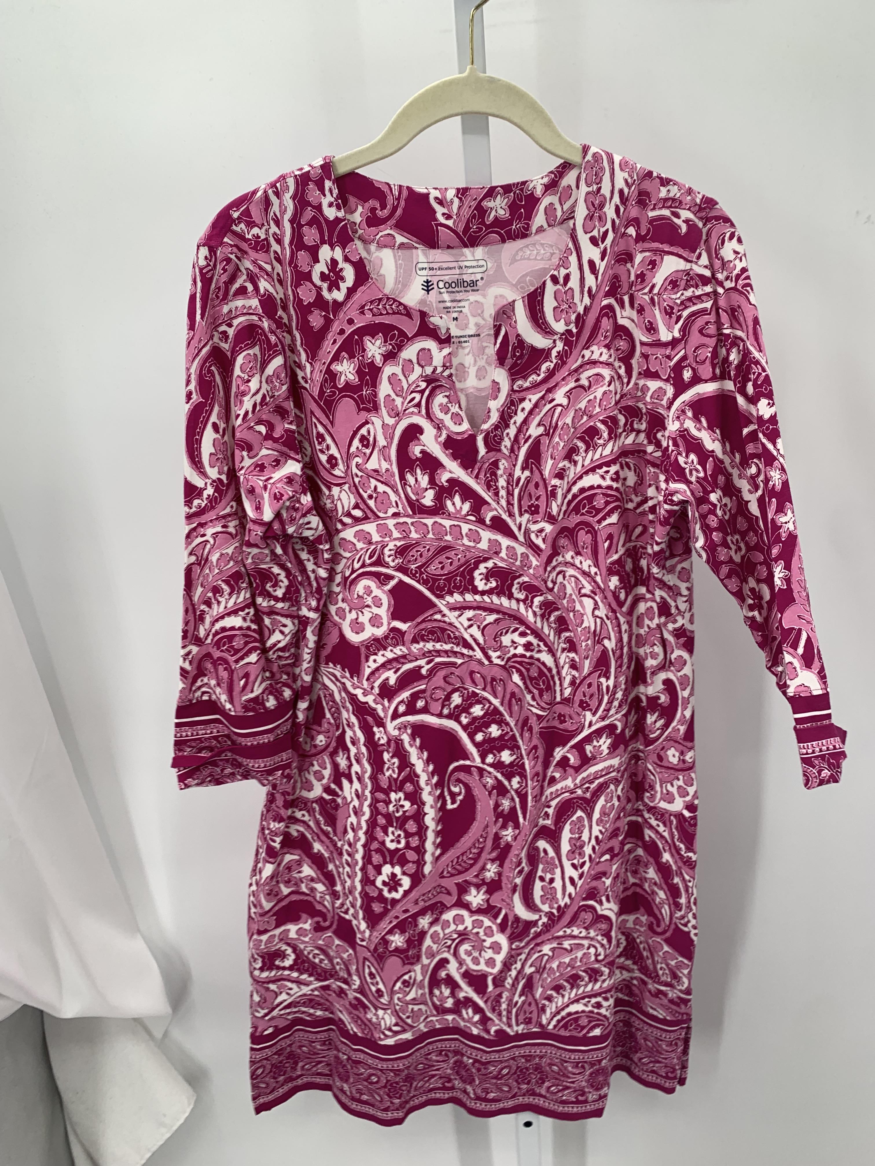 Size Medium Misses 3/4 Sleeve Dress