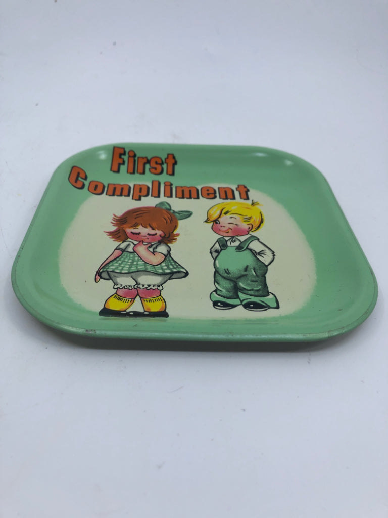 4 VTG METAL BOY AND GIRL PLATES.