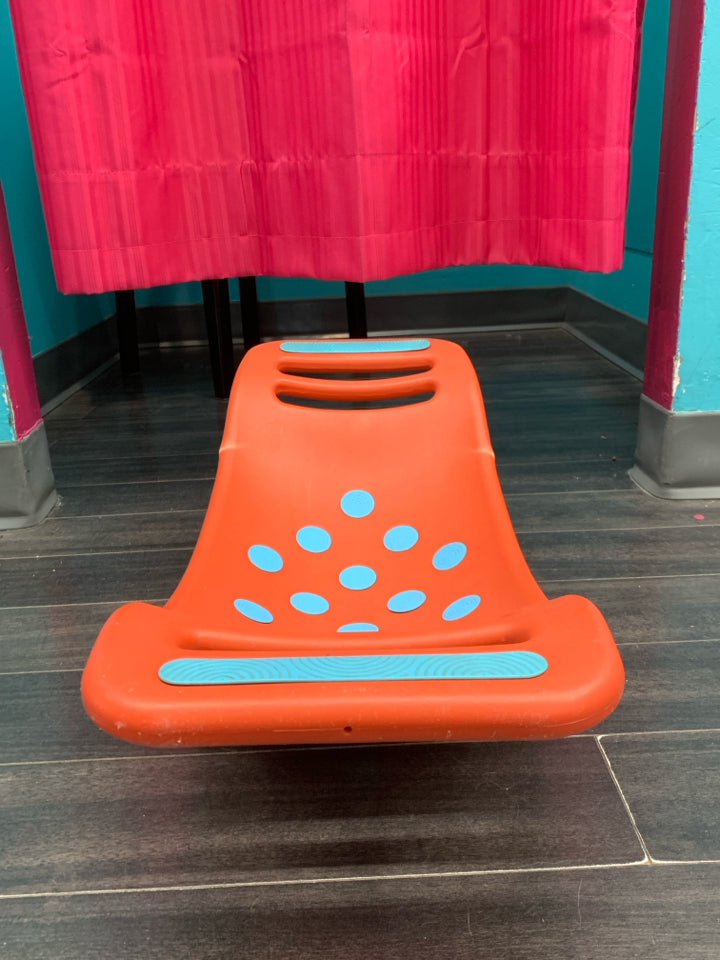 Fat Brain Toys Teeter Popper
