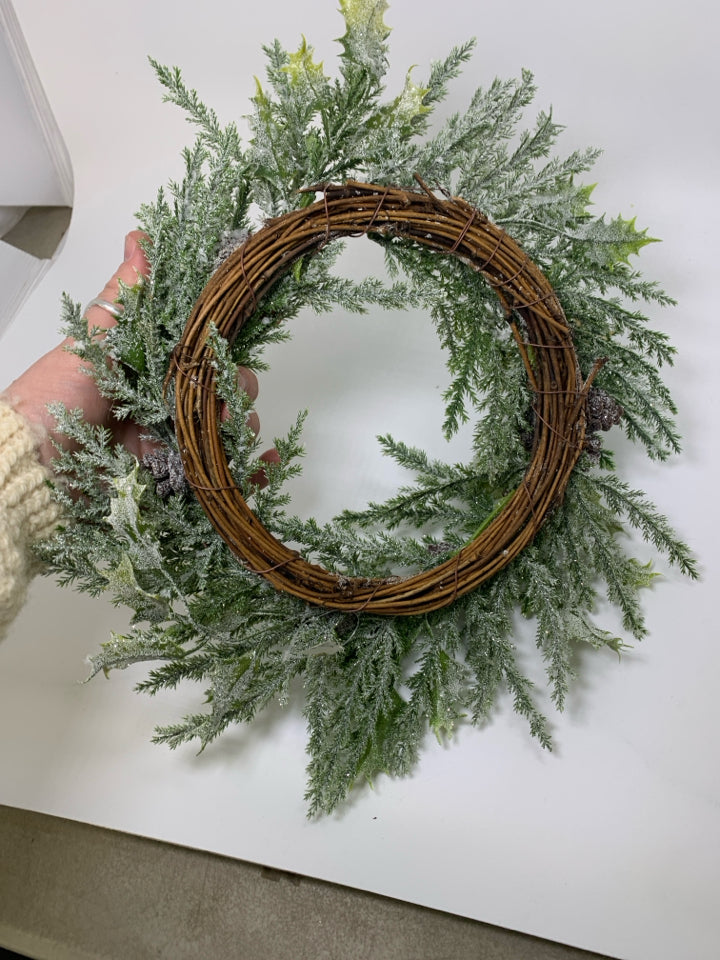 FLOCKED PINE NEEDLES CANDLE WREATH W/ BERRIES / PINECONES.