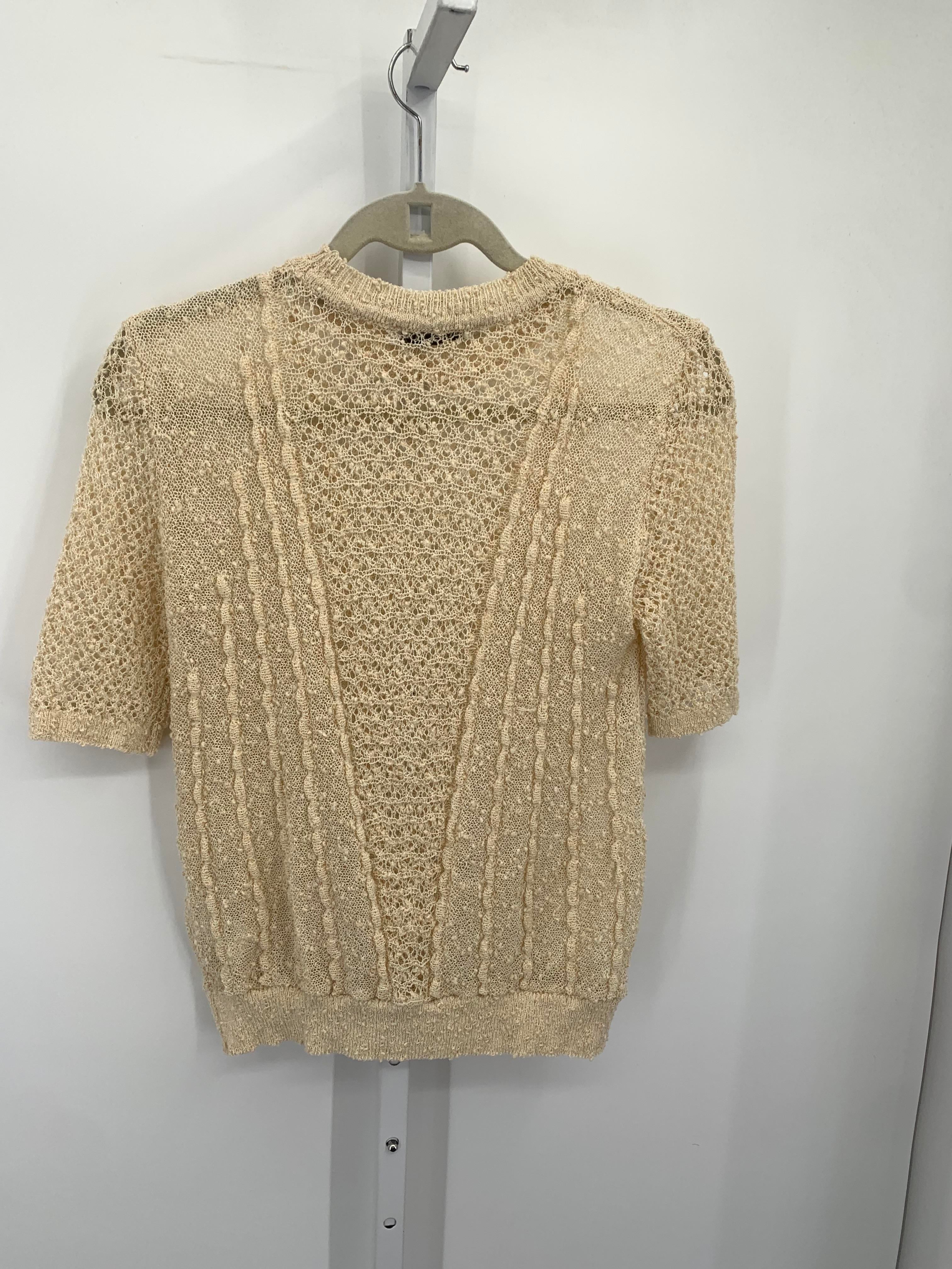 Zara Size Medium Misses Short Sleeve Shirt