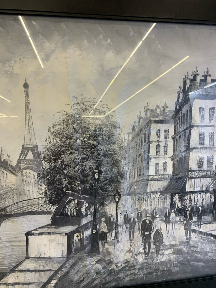 PARIS B+W PRINT IN BLACK FRAME.