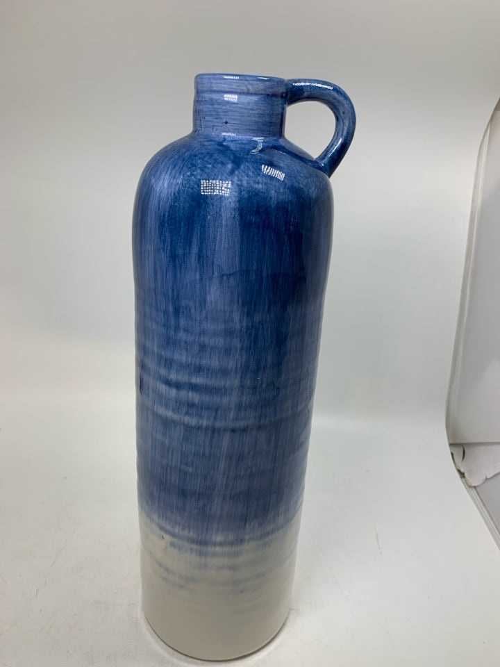 TWO TONED LARGE CERAMIC JUG VASE W/ HANDLE.