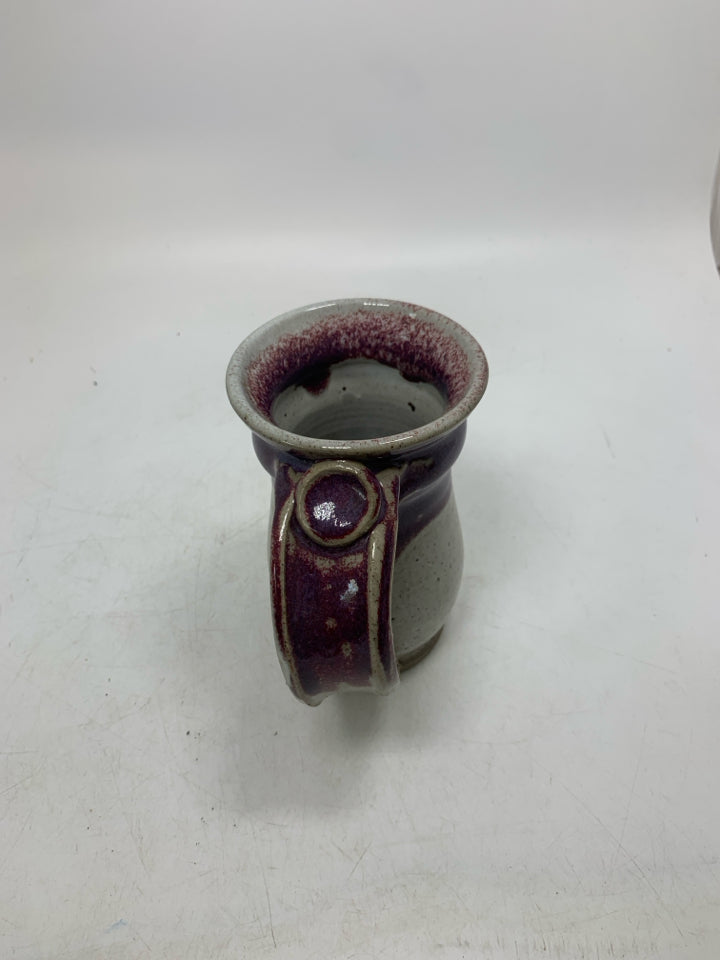 GREY/ MAROON POTTERY MUG.