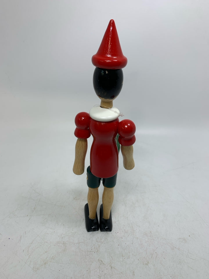 NWT WOODEN PINOCCHIO FIGURINE HAND CRAFTED IN ITALY.
