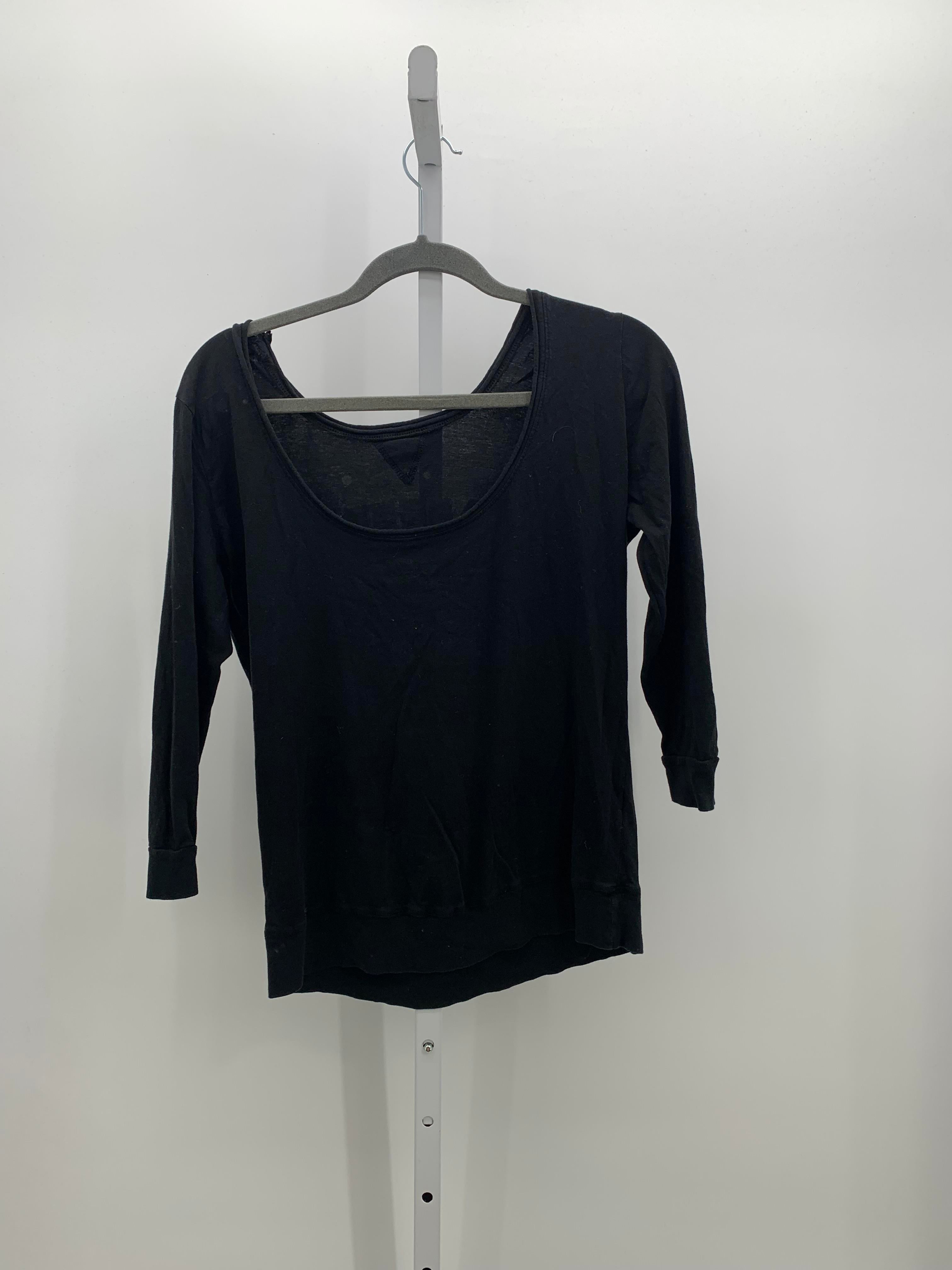 Size Medium Misses 3/4 Sleeve Shirt