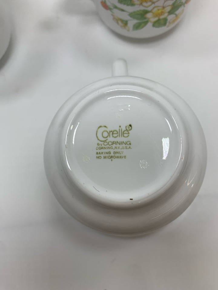 5 CORELLE STRAWBERRY MUGS.