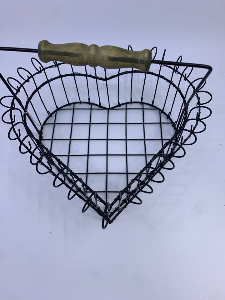 HEART SHAPED METAL BASKET.