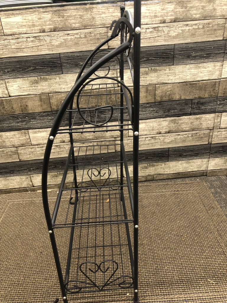 BLACK METAL 3 TIER PLANT STAND.