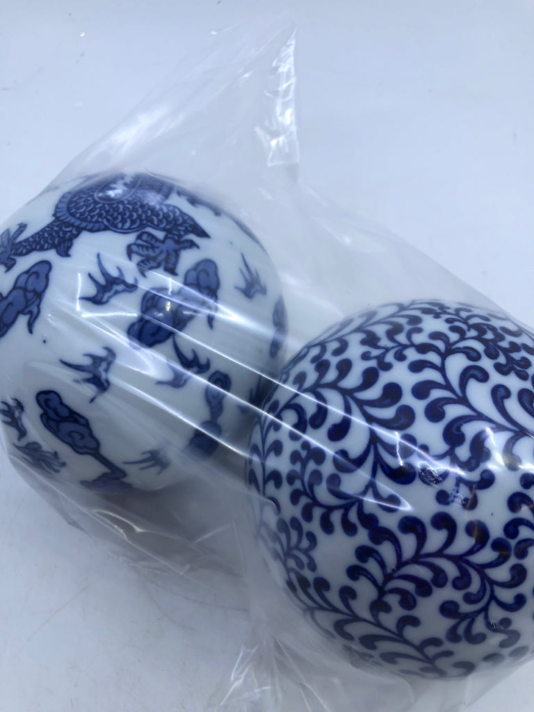 2 BLUE/WHITE FLORAL CENTERPIECE FILLER BALLS.
