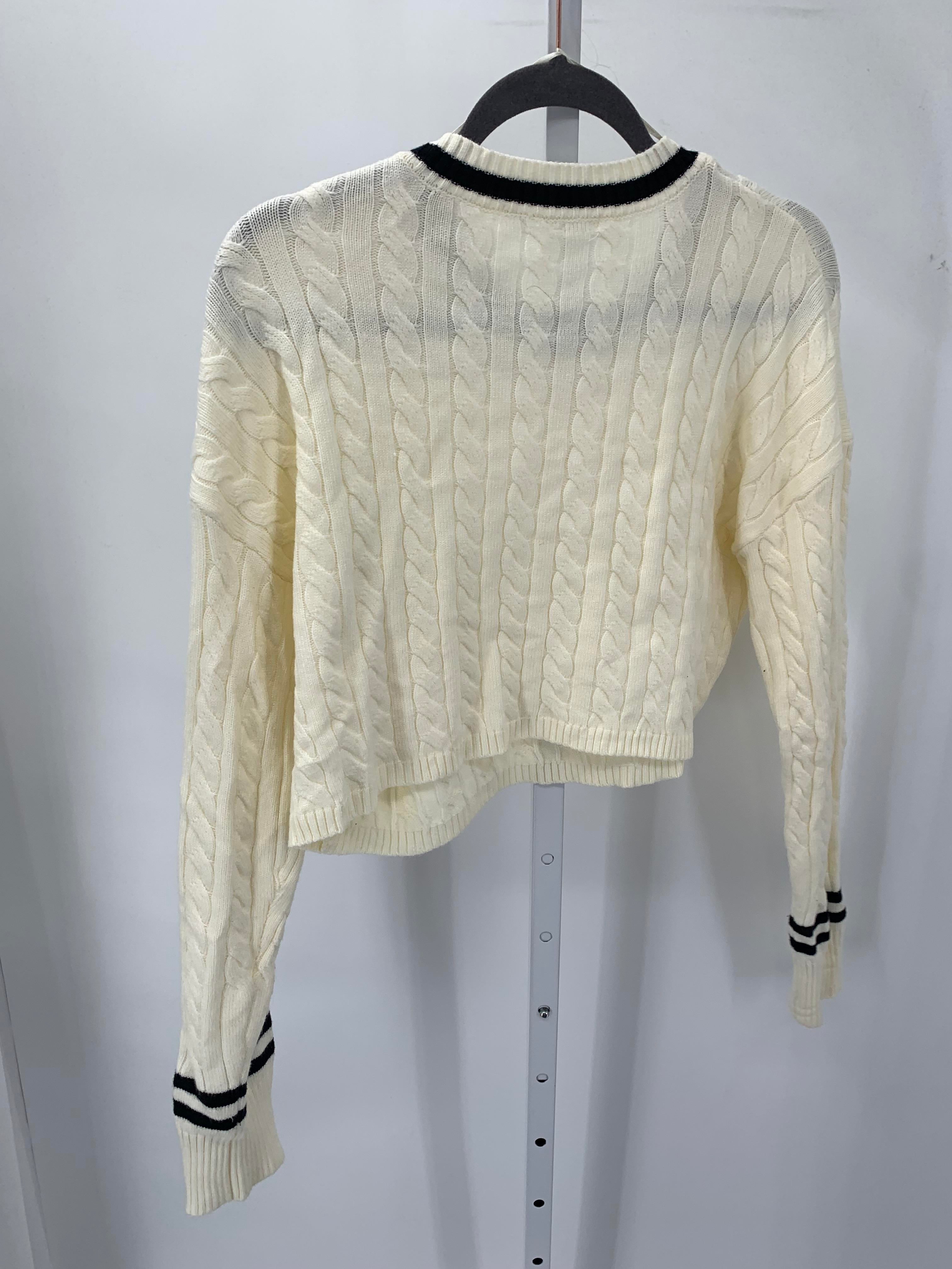 Size Extra Large Juniors Long Sleeve Sweater