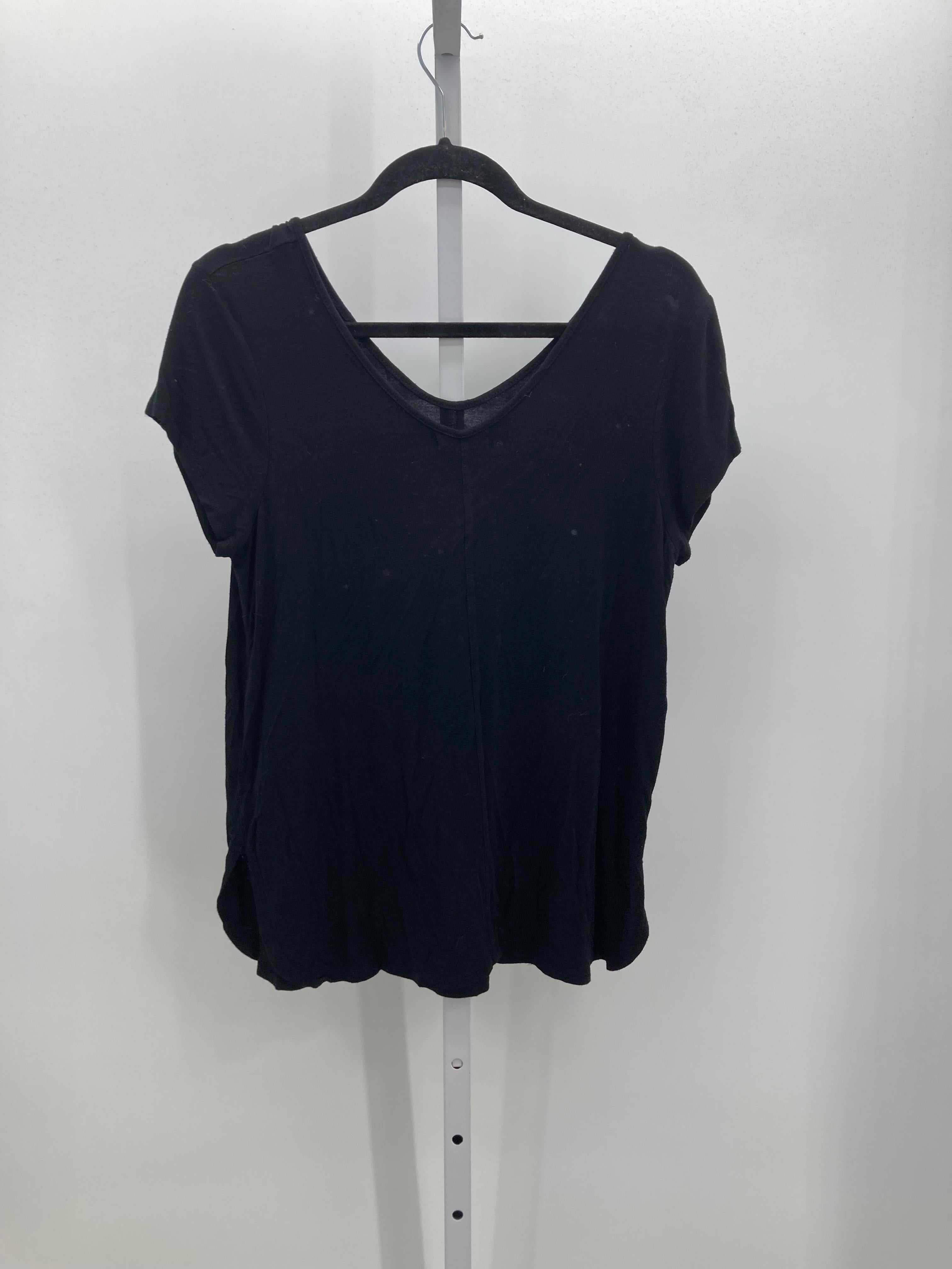 Cupio Size Medium Juniors Short Sleeve Shirt