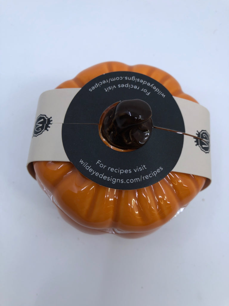 NIP PUMPKIN GARLIC BAKER.