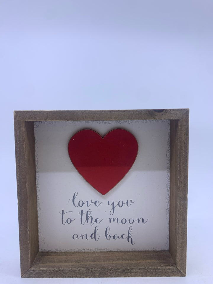 LOVE YOU TO THE MOON BLOCK SIGN.