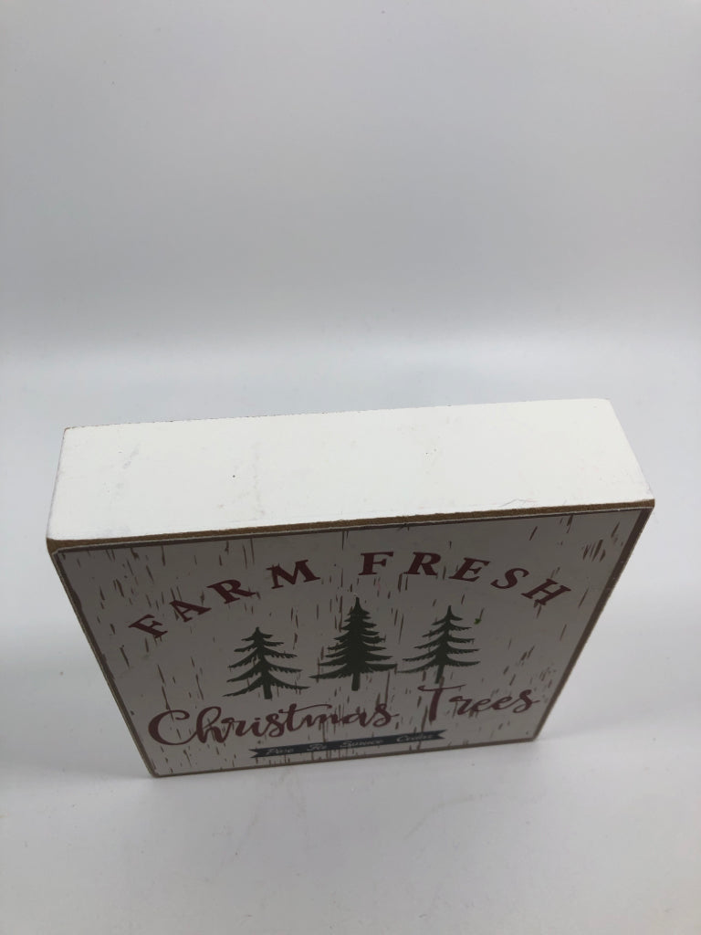 WHITE "FARM FRESH" CHRISTMAS TREES WOOD SIGN.