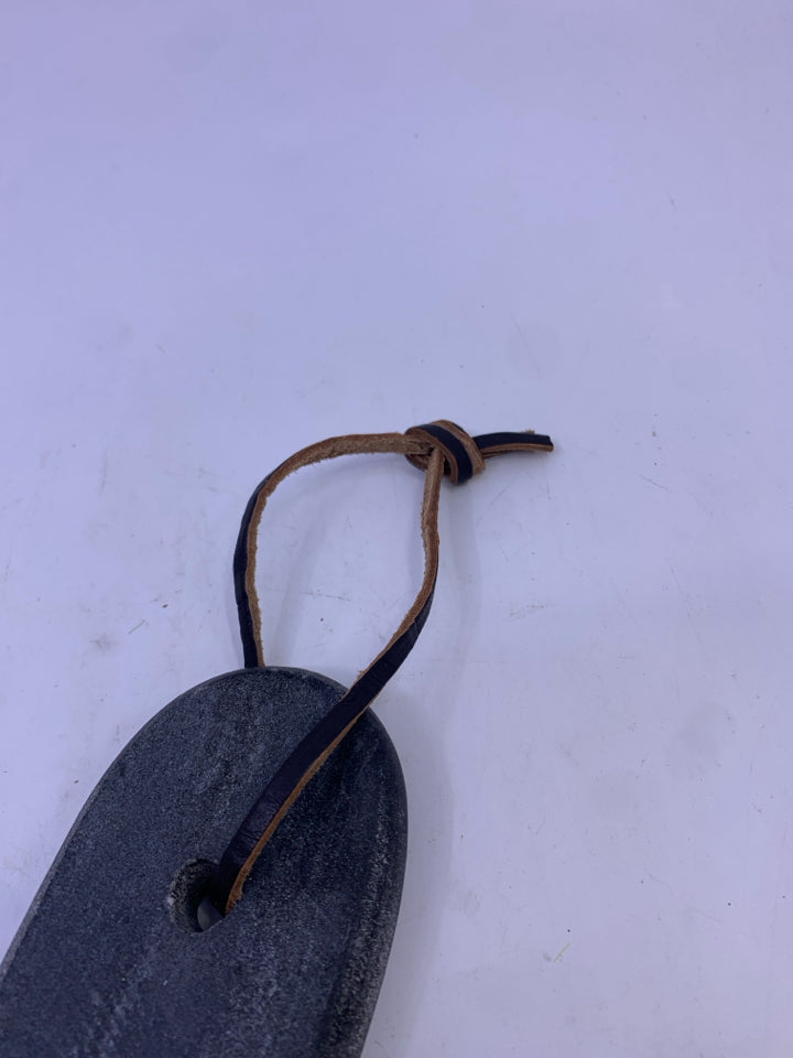 HEAVY BLACK MARBLE CHEESE BOARD.