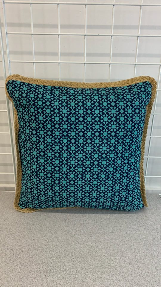 TEAL TURTLE PILLOW W/BURLAP EDGE.