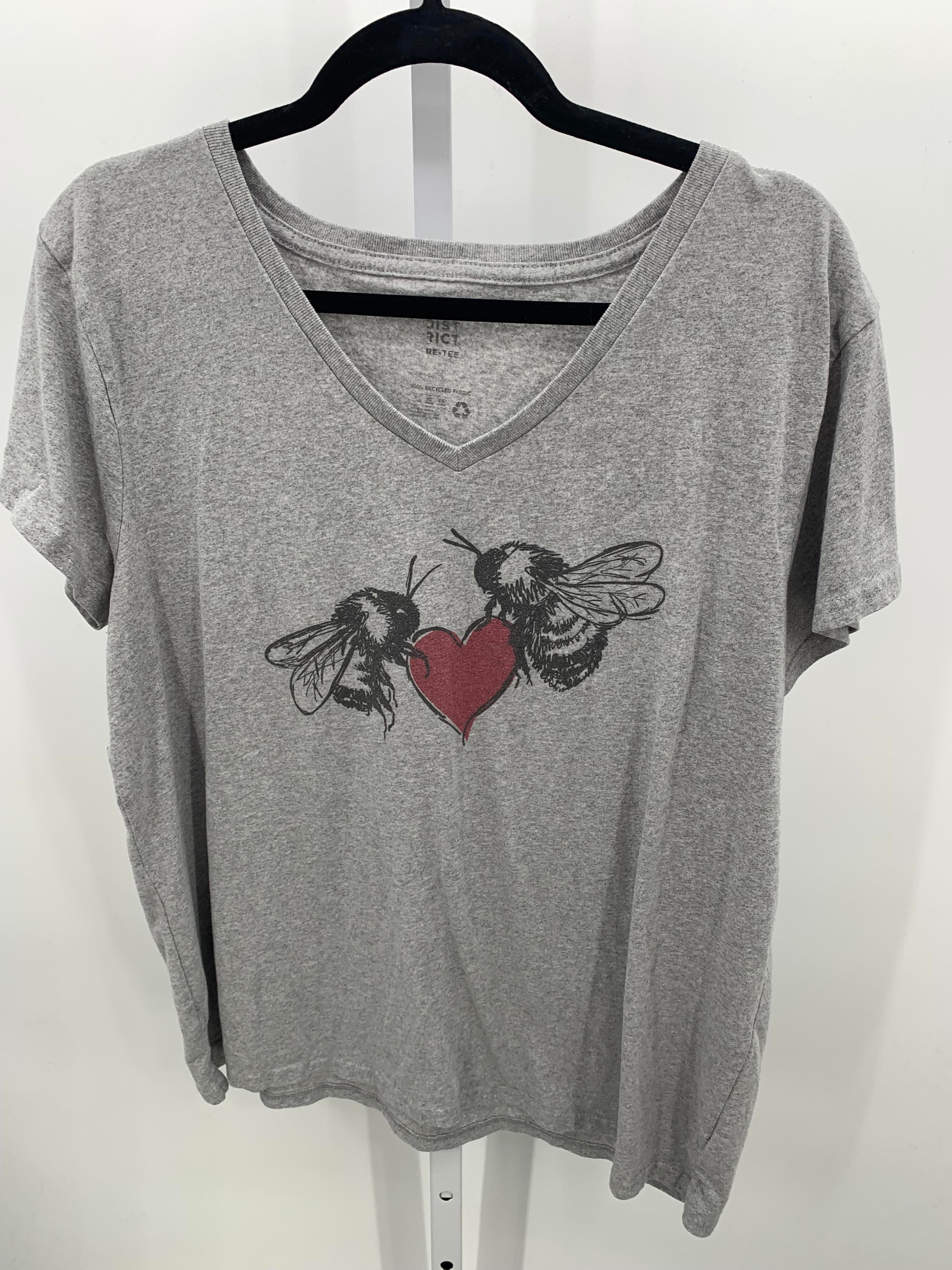 Size Extra Large Misses Short Sleeve Shirt