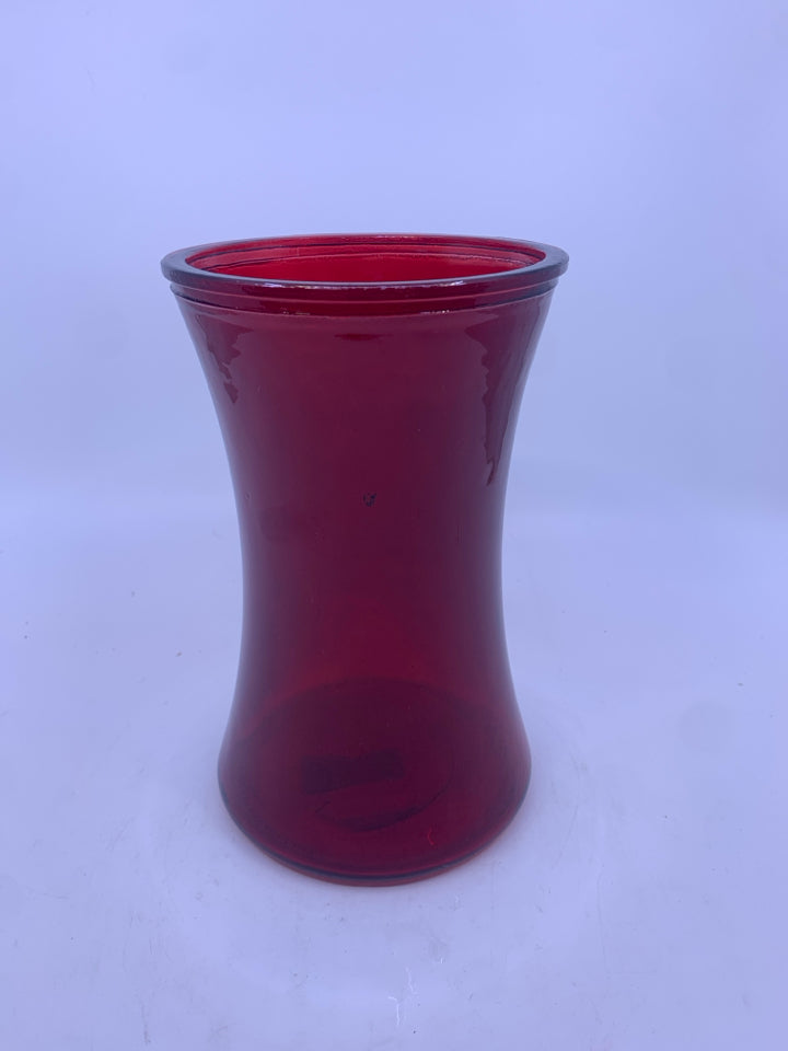 THICK RED GLASS VASE.