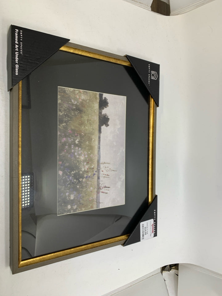 NIP ABSTRACT FLOWER FIELD IN GOLD/GREY FRAME.