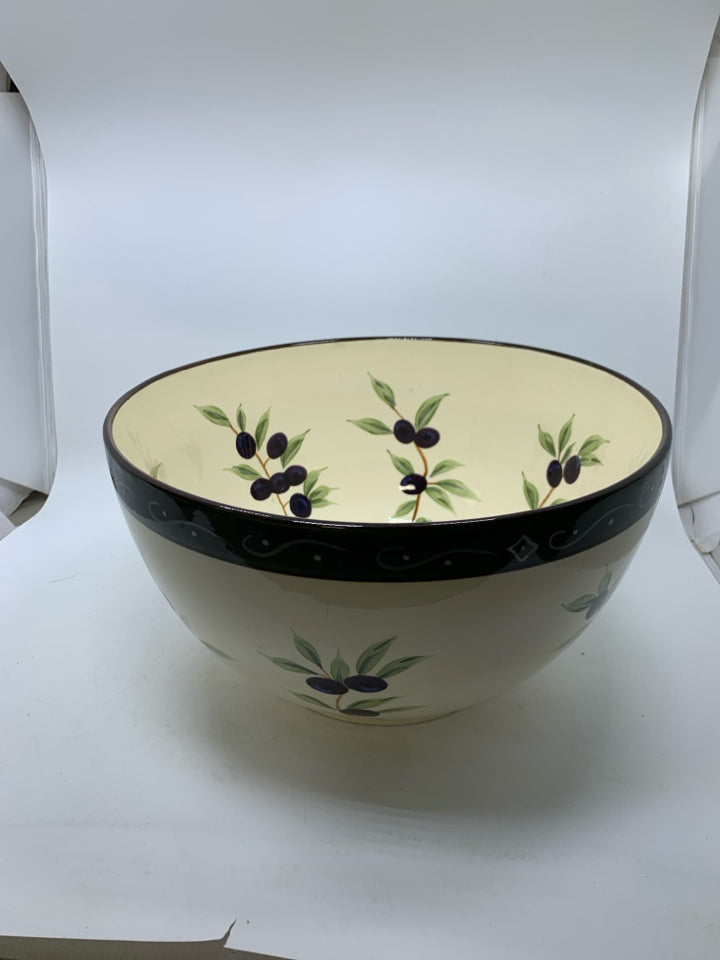 LARGE OLIVE DESIGNED SERVING BOWL.