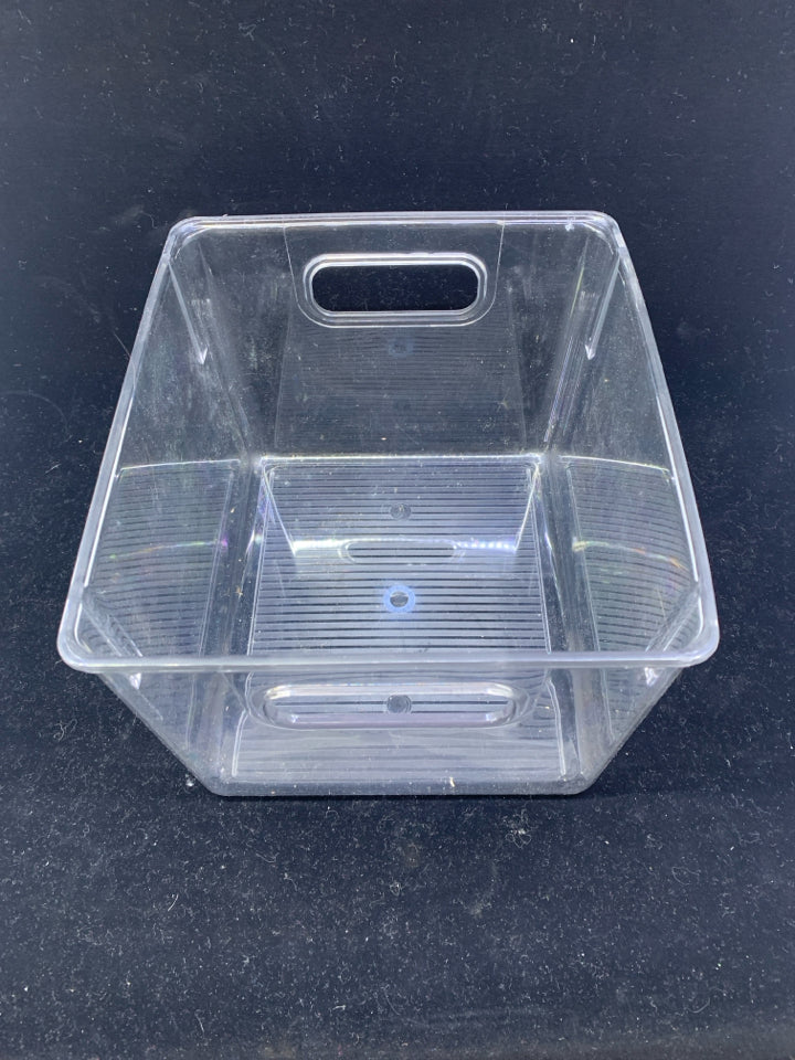 PLASTIC BIN W/HANDLES.