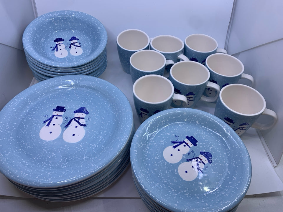 32 PC BLUE SNOWMAN DINNER SET- SVC 8.