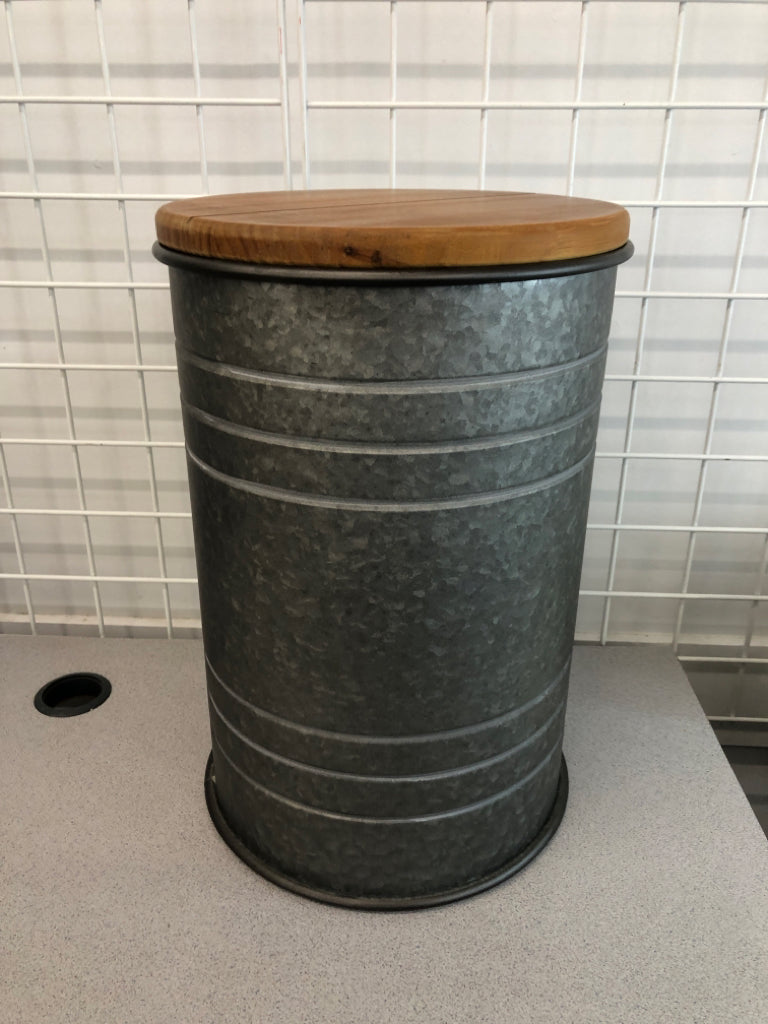 BARREL HOLLOW TABLE W/ WOOD TOP.
