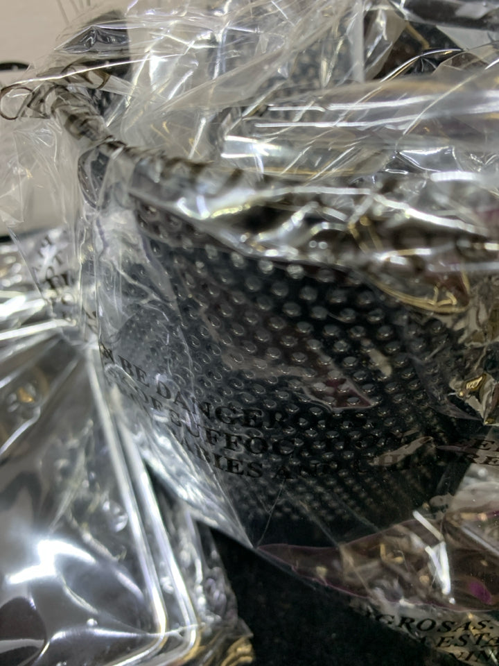 NIB SIDEKICK CUP HOLDER SCRAP CATCHER.