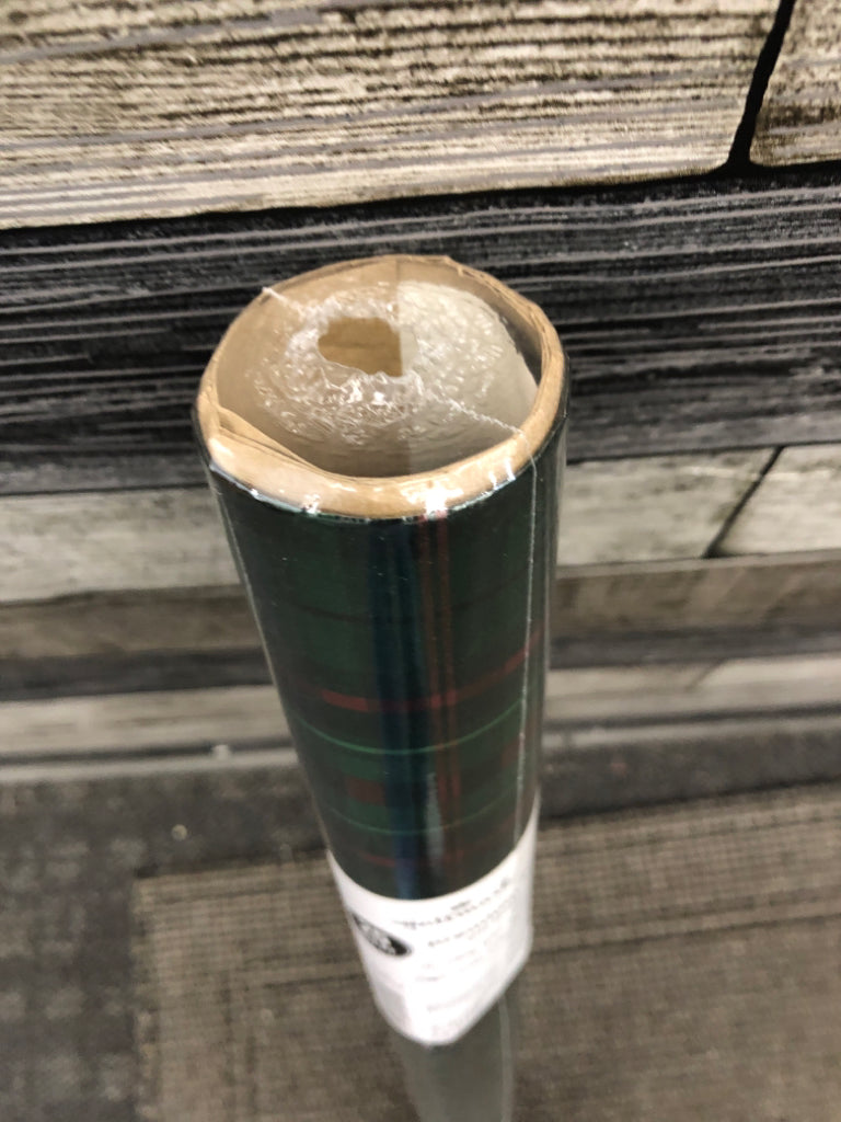 CHRISTMAS PLAID WRAPPING PAPER