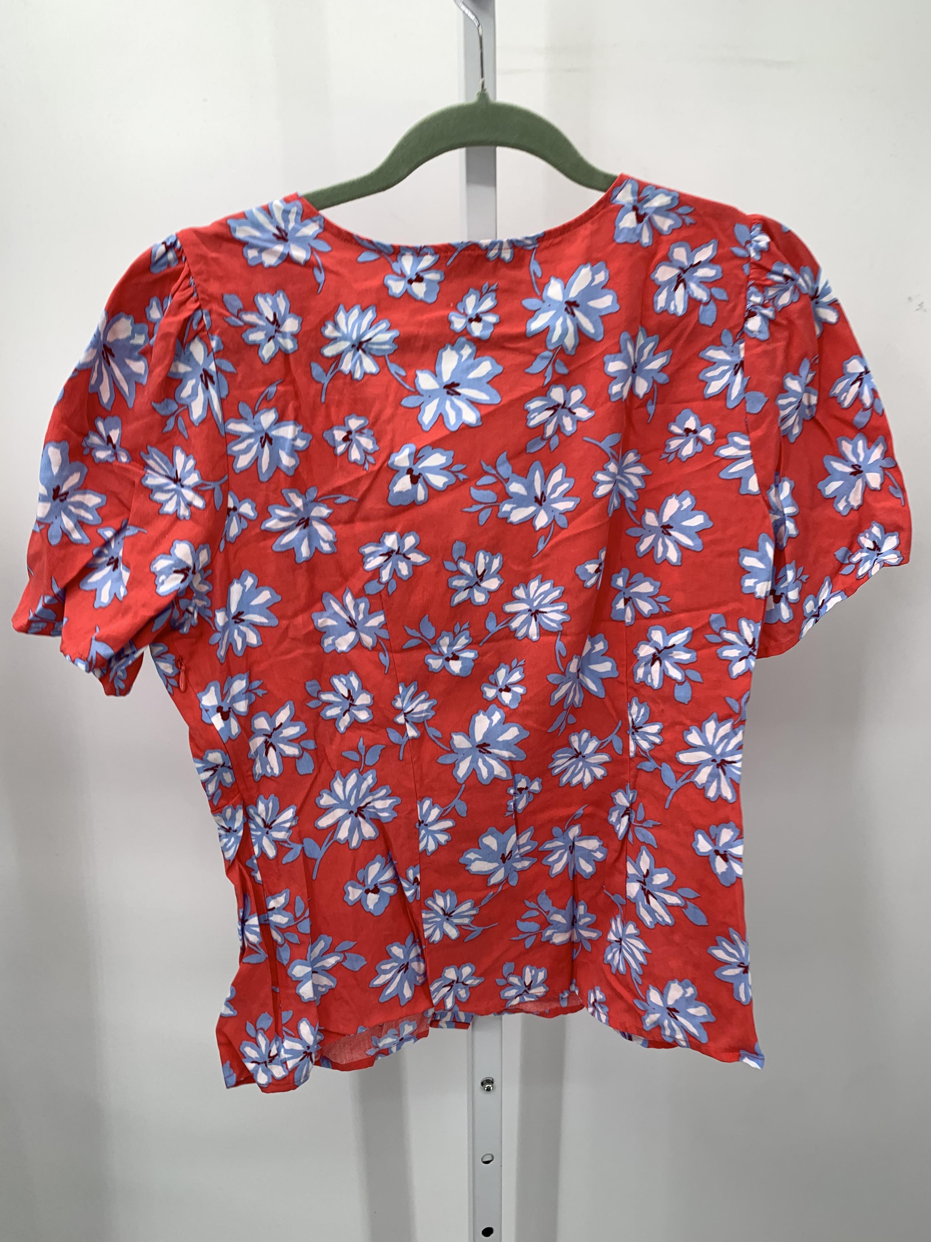 Loft Size 6 Misses Short Sleeve Shirt