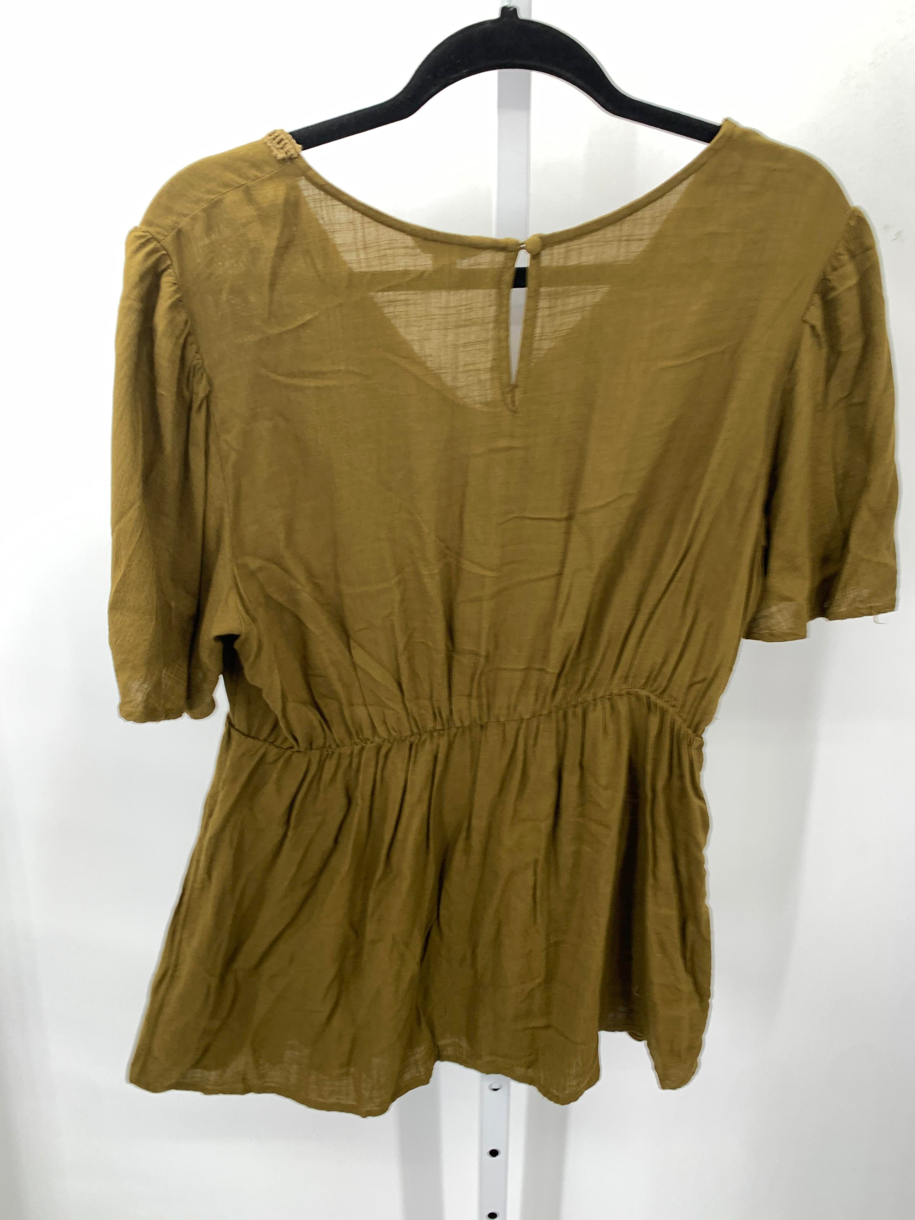 Sonoma Green Size Medium Maternity Short Sleeve Shirt