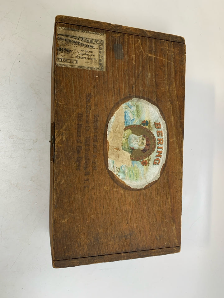 VTG BERING CIGAR BOX.